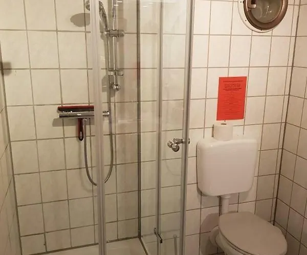 Проживание в семье Gaestehaus Uwe&heidi *